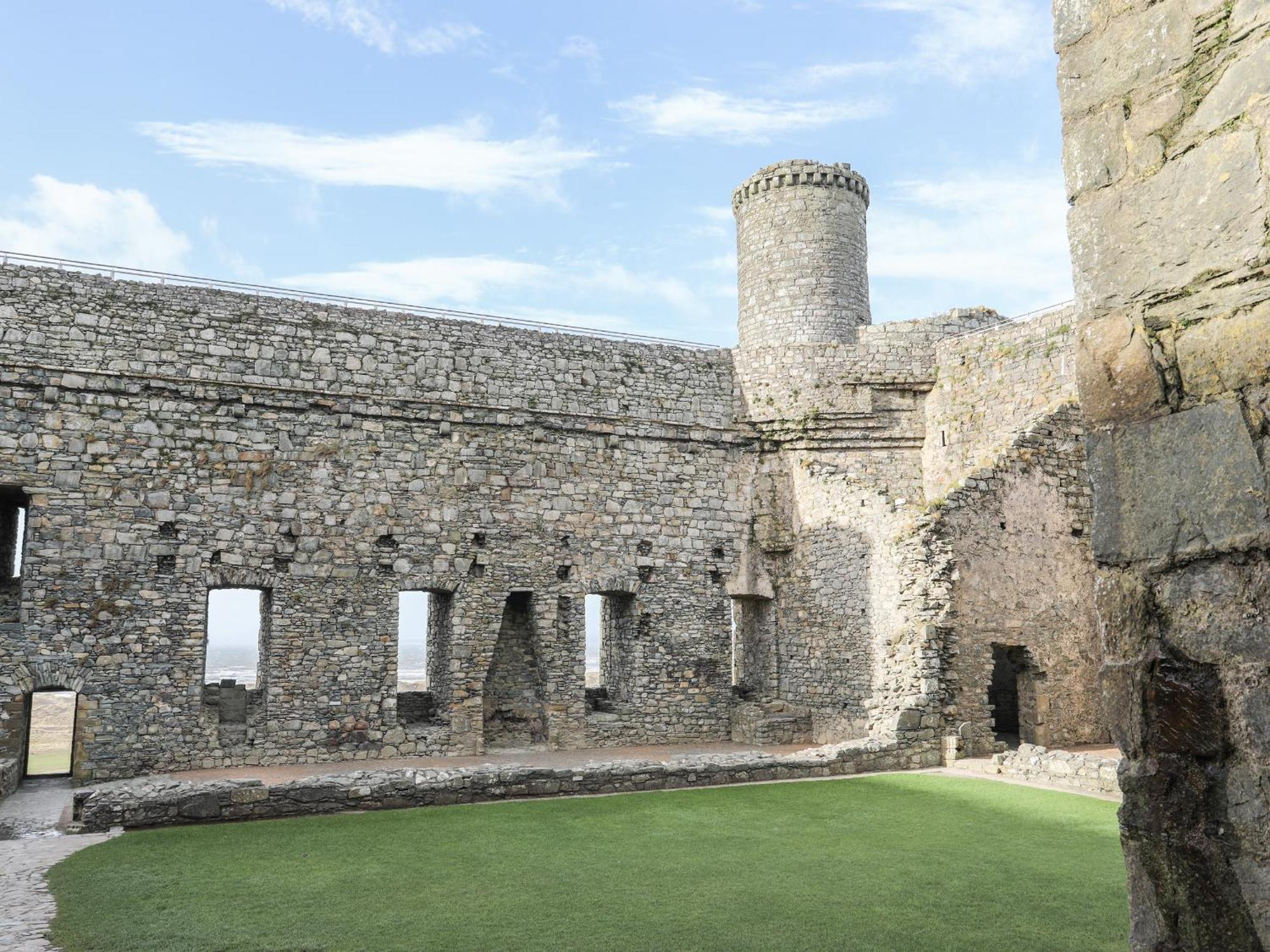 Harlech Apartments - Branwen Luaran gambar